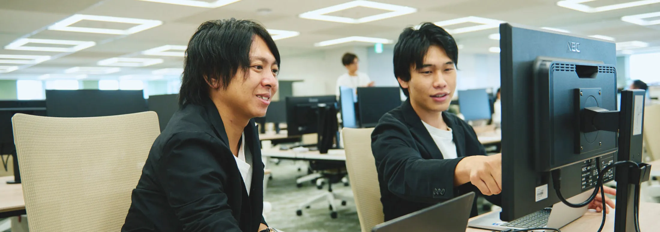 ・これまでに手がけてきた仕事を社員が語る project story